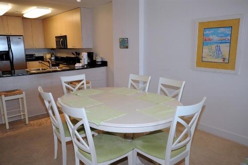 Sea Breeze 908 - Two Bedroom Apartment image 22